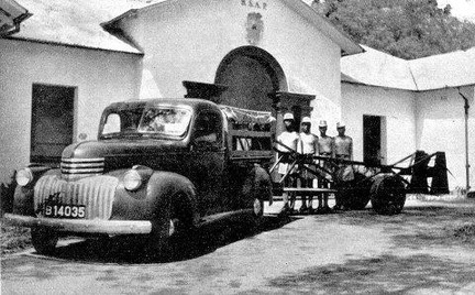 1946 Chevrolet half-ton and Rescue Recovery Equipment trailer Vic Falls