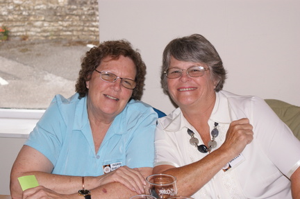 Ingrid Shelley, Theo Shelley