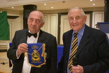 Peter Phillips, Mike Harvey