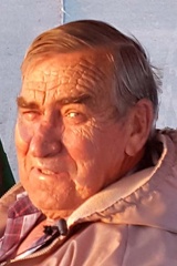 7688 Clive Hoy
